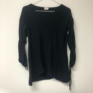 Moth Sweater, Black with gathered sleeves